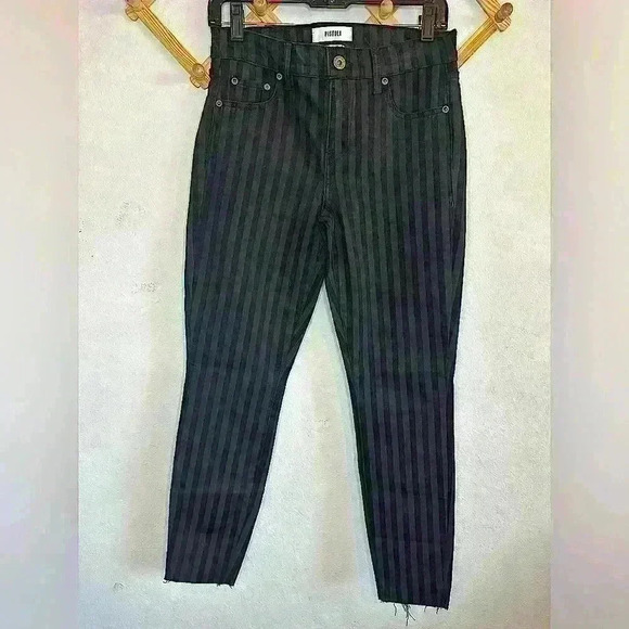 Audrey Mid Rise Skinny Lookout Vintage Stripes Jeans - Picture 4 of 5